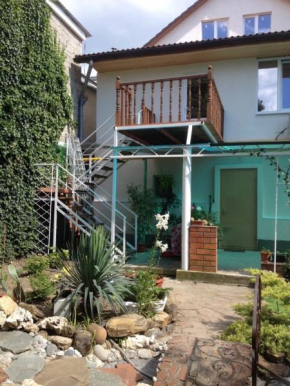 Guest House on Gorkogo street 51